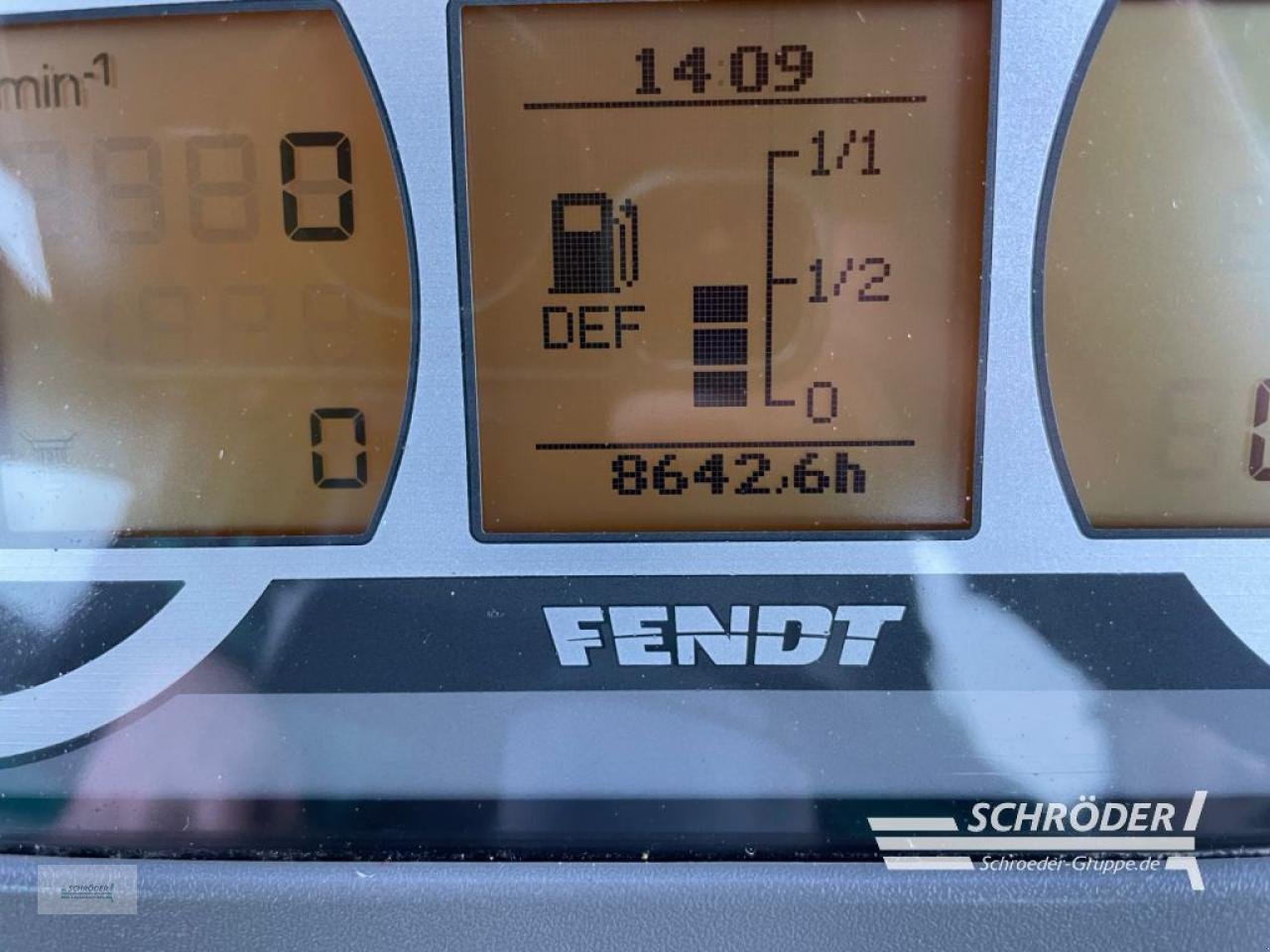 Traktor des Typs Fendt 828 SCR PROFI PLUS | FRONTLADER | RTK, Gebrauchtmaschine in Wildeshausen (Bild 16)